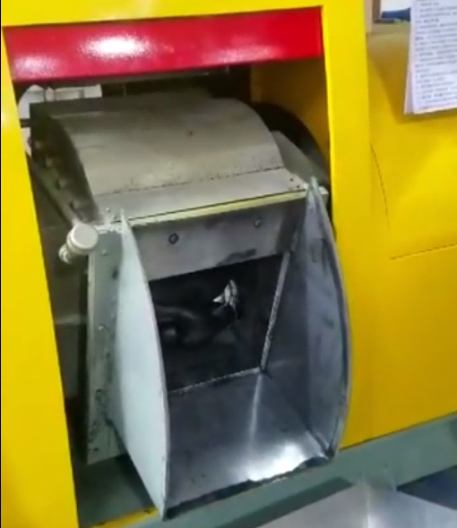 翻轉(zhuǎn)式防塵密煉機視頻